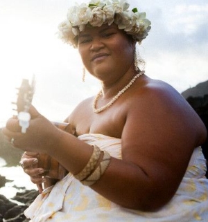 Music: Paula Fuga