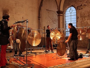 Nakatani Gong Orchestra