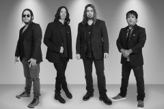 Music: Noche De Rock en Español (Night for Rock in Spanish)